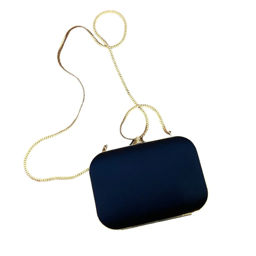 Columbine evening bag in navy EUC - Picture 2 of 4